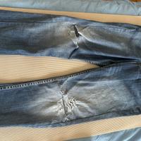 pantaloni levis 513