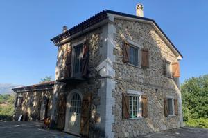 VILLA SINGOLA A CASALVIERI