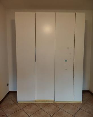 Armadio Ikea usato accettabile