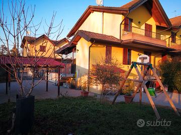 Villetta a schiera di testa