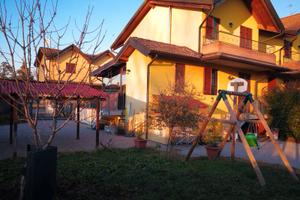 Villetta a schiera di testa