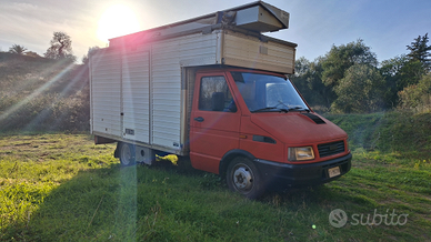 Iveco daily 35.8 autonegozio