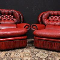 Coppia poltrone Chesterfield bergere in pelle