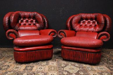 Coppia poltrone Chesterfield bergere in pelle