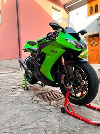 Kawasaki Ninja ZX-10R 2009 accessoriata