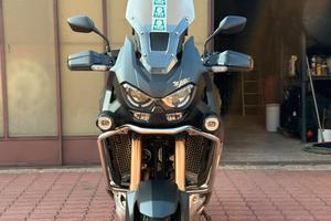 HONDA AFRICA TWIN FULL OPTIONAL!!!!