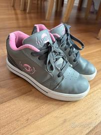 Scarpe con ruote roller bambina Heelys n.35 - Sports In vendita a Trieste