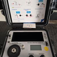 9100D calibratore di vibrazioni portatile