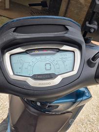 Piaggio  beverly 400