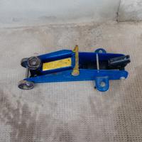 Cric Idraulico a Carrello 2T + Asta Sollevamento