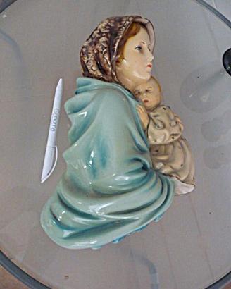 Antica Madonna con Bambino in porcellana