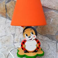 Lampada da tavolo o comodino bambini