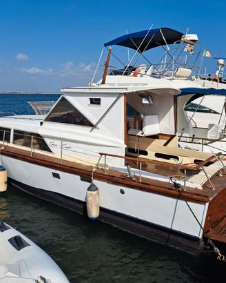 Cabinato Chris Craft Catalina