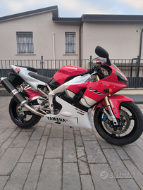 Yamaha r1 1999-5000km