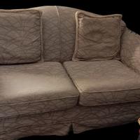  Divano usato in buono stato 