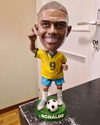 statuina di RONALDO IL FENOMENO 
