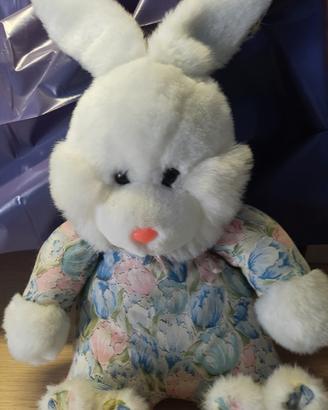 Due pupazzi di peluche