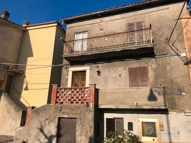 Palazzetto cielo/terra Ginestra Sabina (RI)