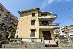 VILLA SINGOLA A AMANTEA