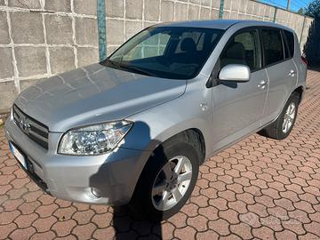 Toyota rav 4 crossover 136cv sol dpf