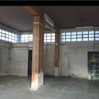 2 locali commerciali -zona centrale