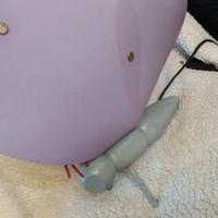 Lampada a forma di farfalla con ali lilla