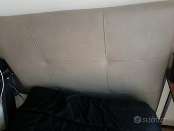 letto singolo con cassettone più materasso e piumo