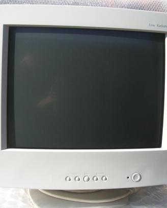 17" CRT MONITOR DAEWOO 170B
