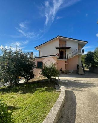 4 LOCALI A SUBIACO
