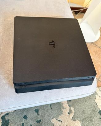 Sony Playstation PS4 usata pochissimo