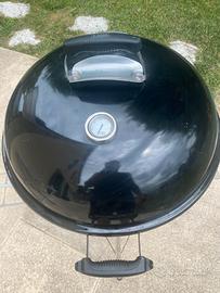 Barbecue Weber a carbonella