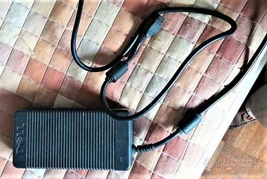 Alimentatore DELL ADP-220AB B 12 Volt 18A