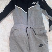 Tuta Nike Tech
