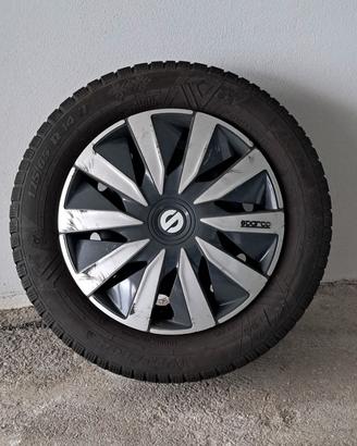 4 pneumatici 175/65 R14 + 4 cerchi + 4 copricerchi