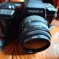 macchina fotografica yashica a rullino 