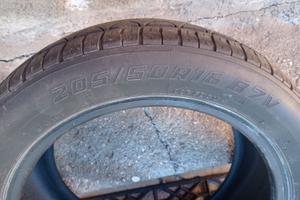 Pneumatici 205/50/16