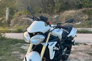 Triumph Street Triple 675