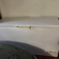 Congelatore a pozzetto usato