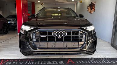 Audi Q8 55 TFSI quattro tiptronic