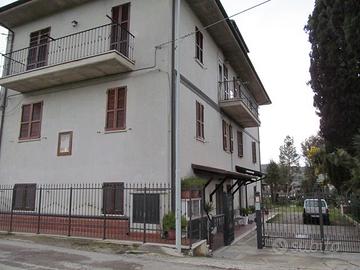 Appartamento a stella di monsampolo