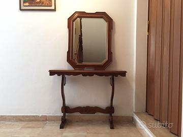 Mobile entrata arte antica