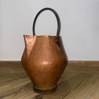 Secchio antico in rame battuto – manico in ferro