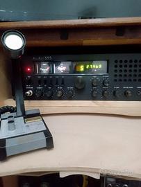 Radio. Cb. Midland. 555