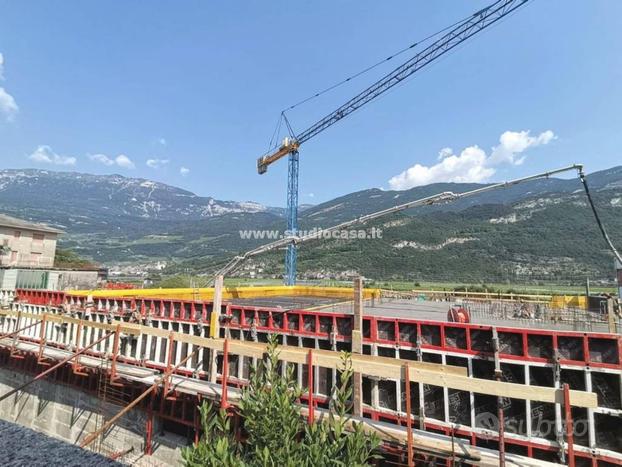 2 CAMERE CON 2 BAGNI: AMPIA TERRAZZA A SUD!