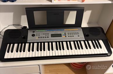 Pianola Yamaha YPT-255