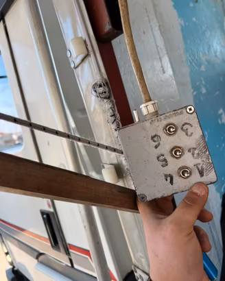 Nissan 35.8 con tenta eletrica promto a lavoro