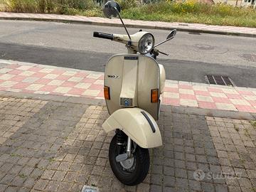 Vespa px200e