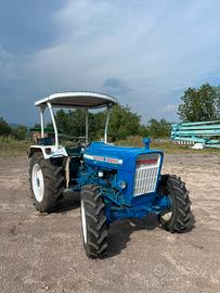 Trattore agricolo