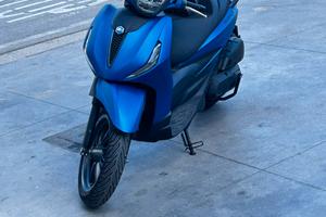 Beverly 400