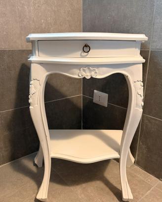Mobiletto stile shabby chic